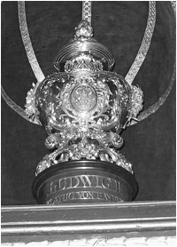 Golden Cup holding the heart of King Ludwig II of Bavaria